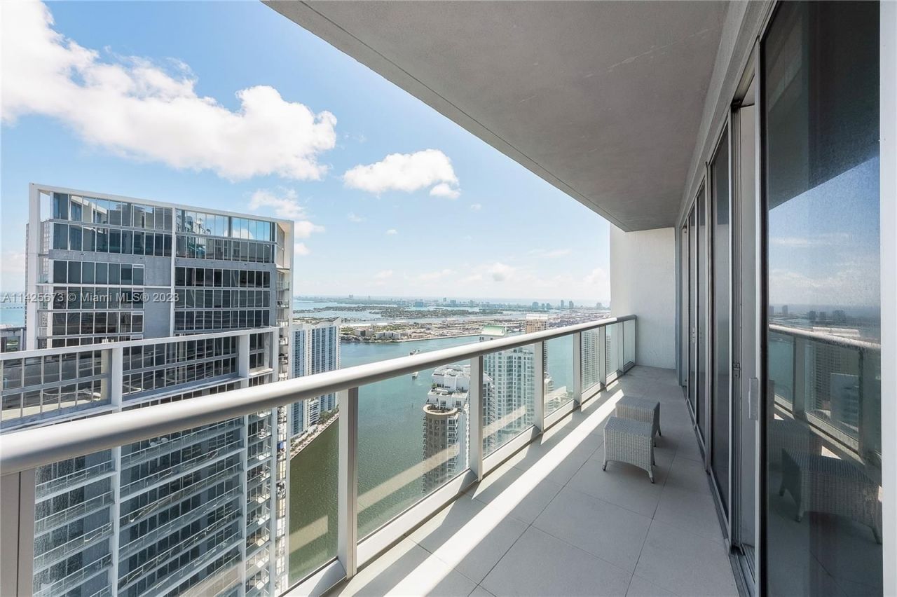 Penthouse à Miami, États-Unis, 110 m2 - image 1