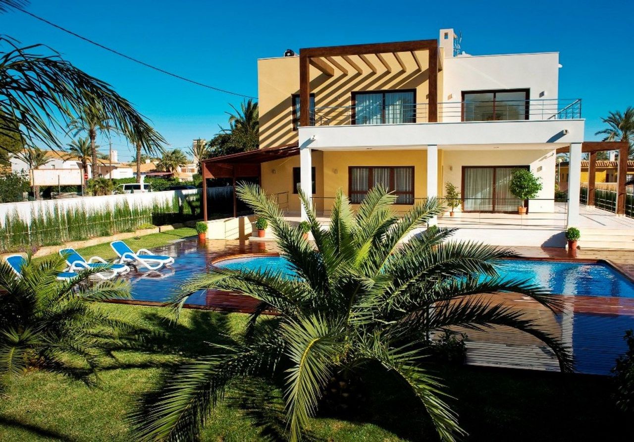 Villa in Cabo Roig, Spanien, 459 m2 - Foto 1