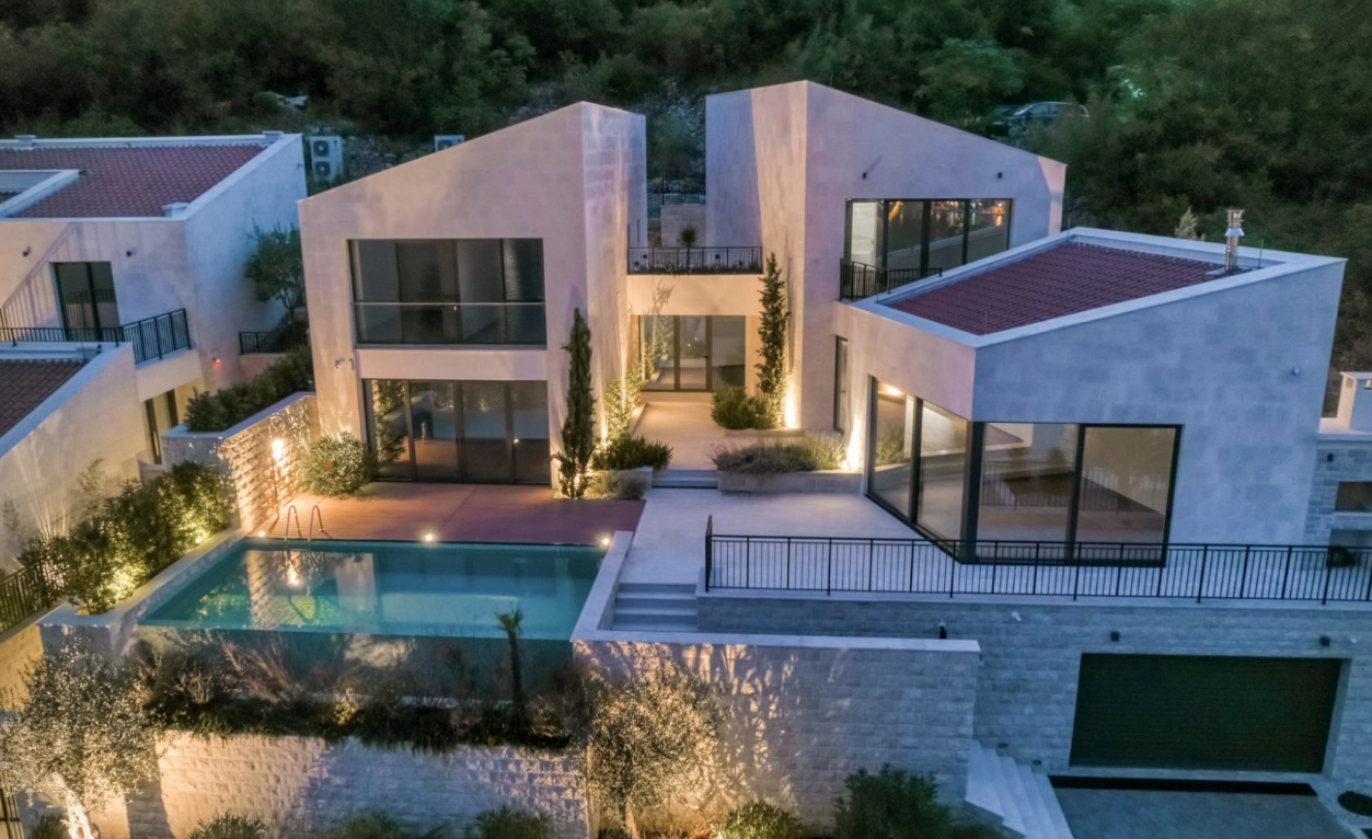 Villa in Prkanj, Montenegro, 456 m2 - Foto 1