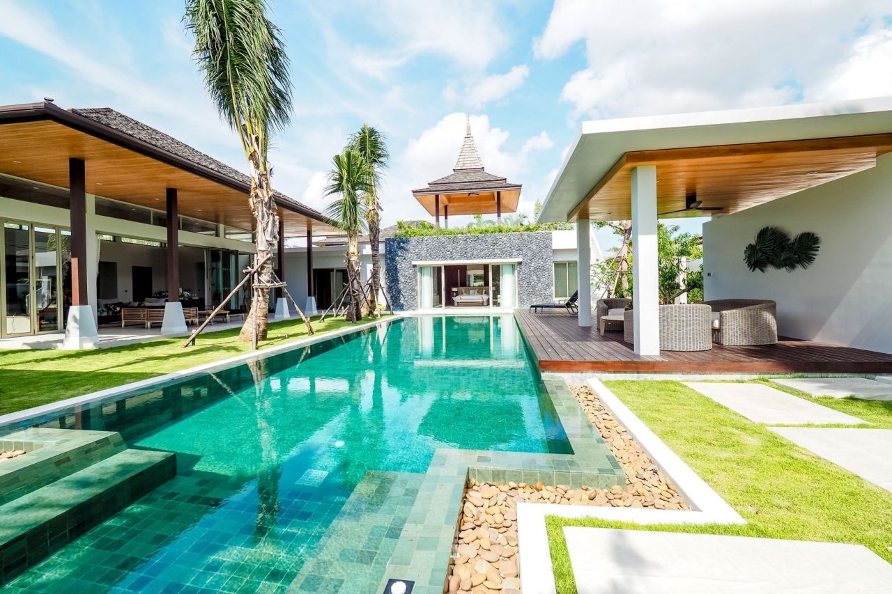 Villa on Bang Tao, Thailand, 323 sq.m - picture 1