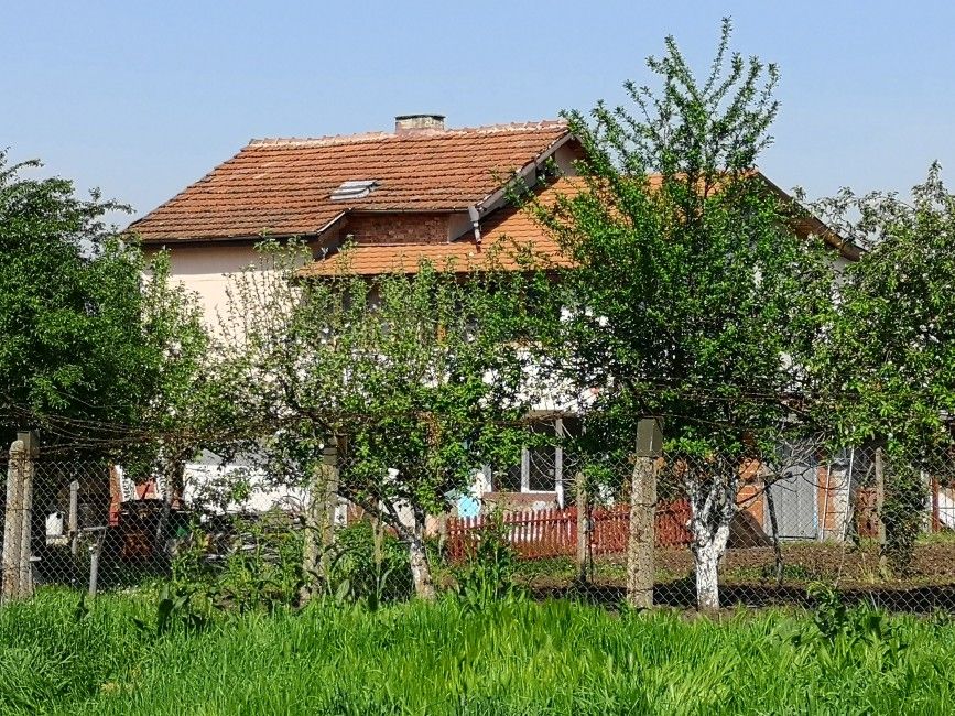 Maison à Cherni Vrah, Bulgarie, 280 m2 - image 1