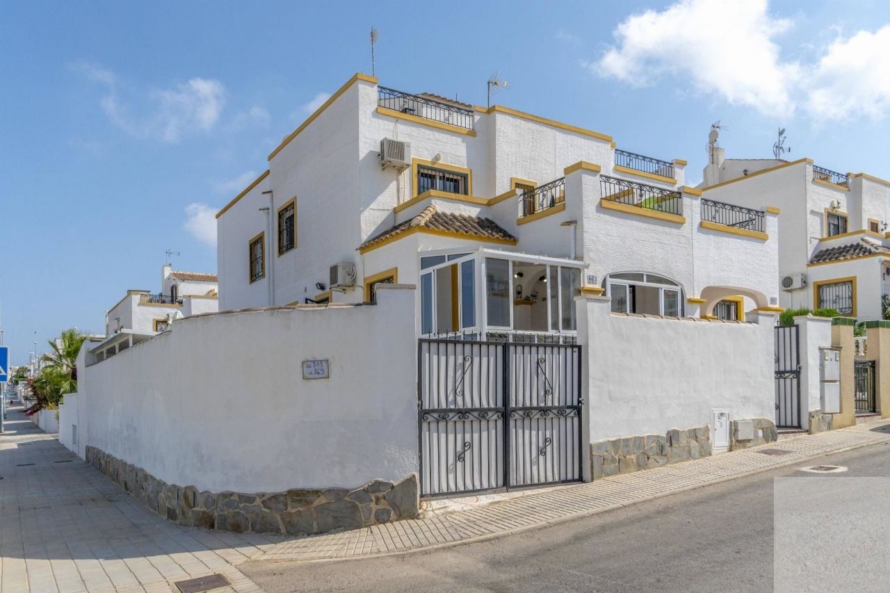 Casa en Orihuela Costa, España, 85 m2 - imagen 1