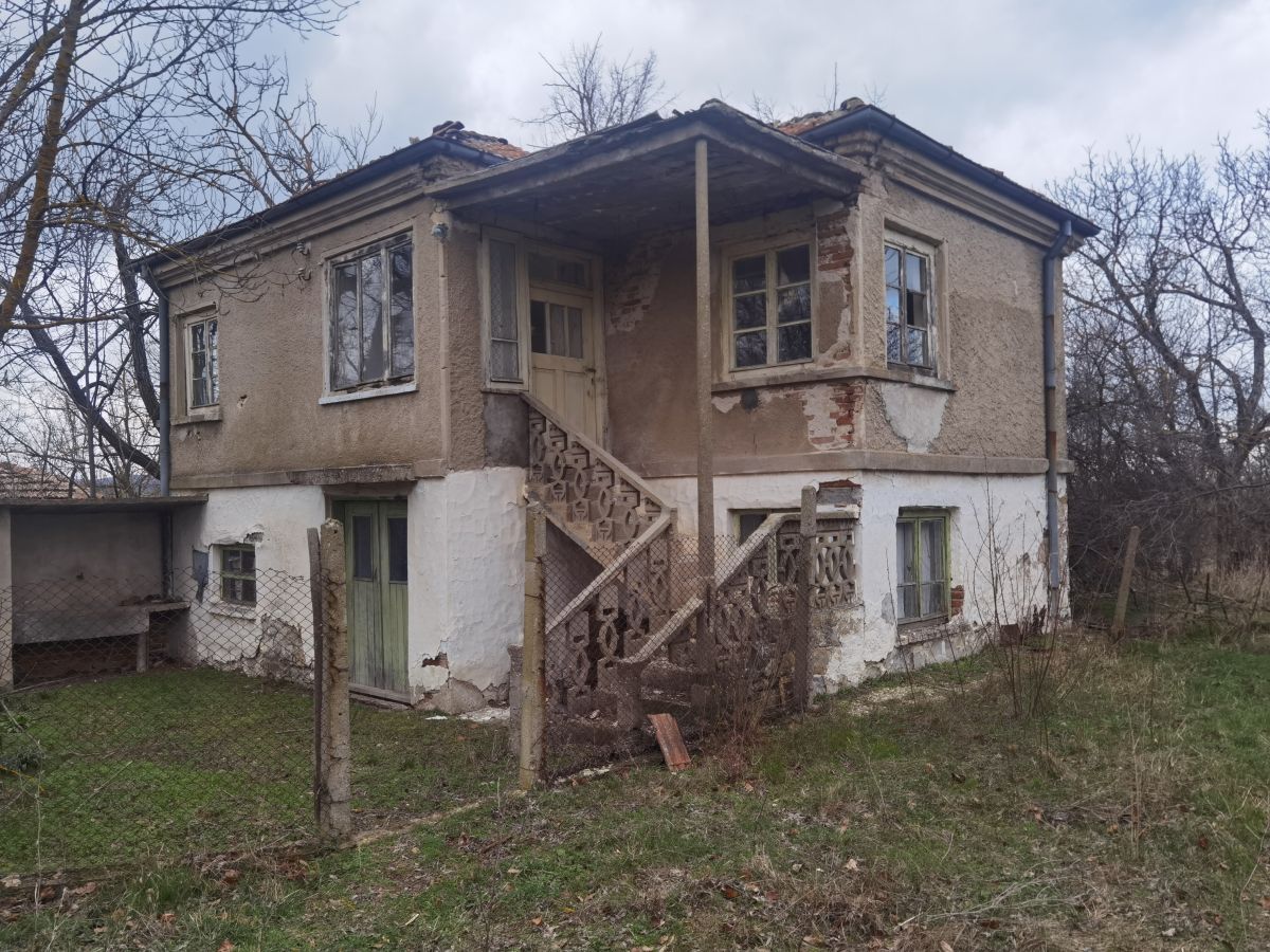 House in Voinika, Bulgaria, 100 sq.m - picture 1