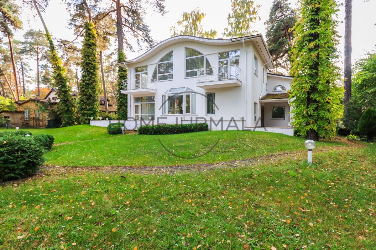 House in Jurmala, Latvia, 446.1 sq.m - picture 1