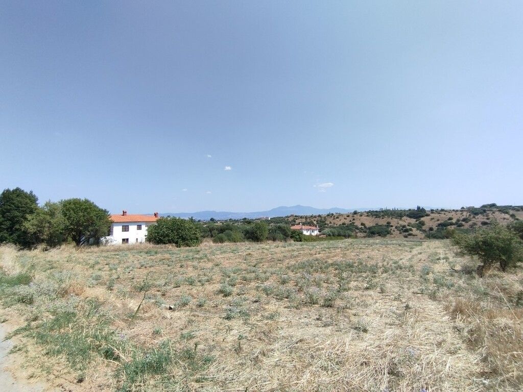 Grundstück in Thessaloniki, Griechenland, 4 700 m2 - Foto 1