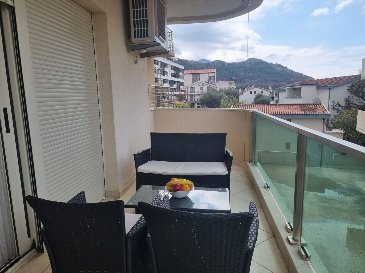 Wohnung in Becici, Montenegro, 94 m2 - Foto 1