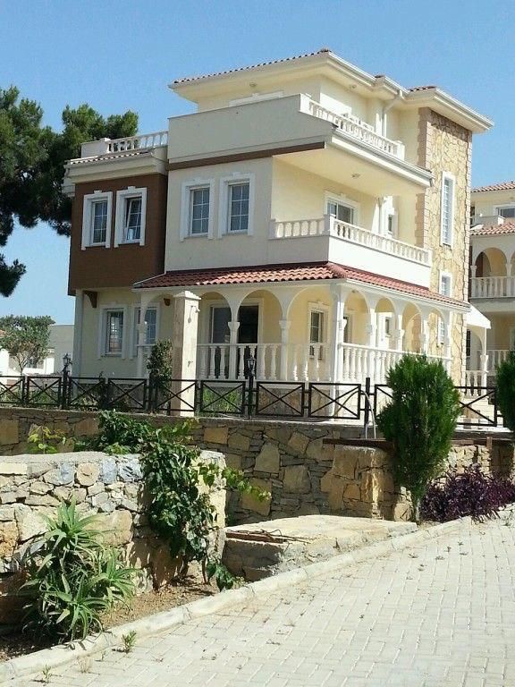 Villa in Alanya, Turkey, 500 sq.m - picture 1