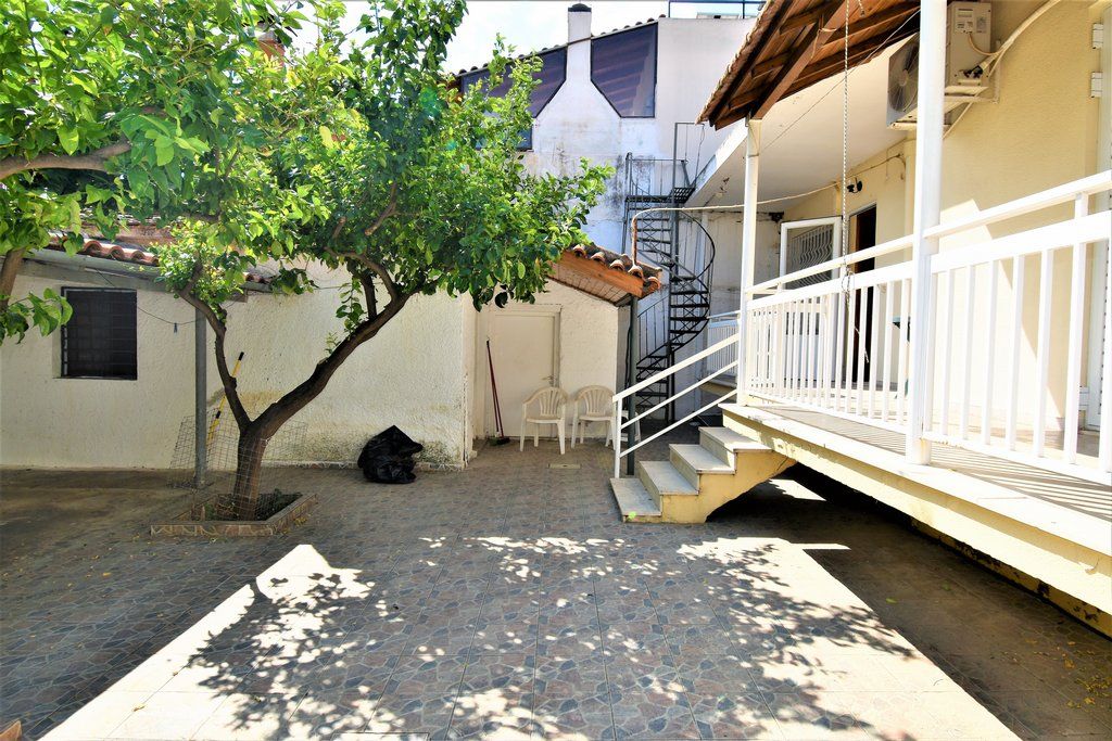 House in Corinth, Greece, 105 sq.m - picture 1