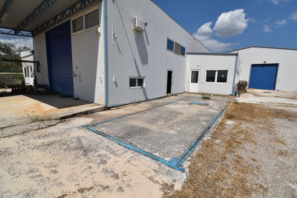 Commercial property in Corinth, Greece, 1 250 sq.m - picture 1