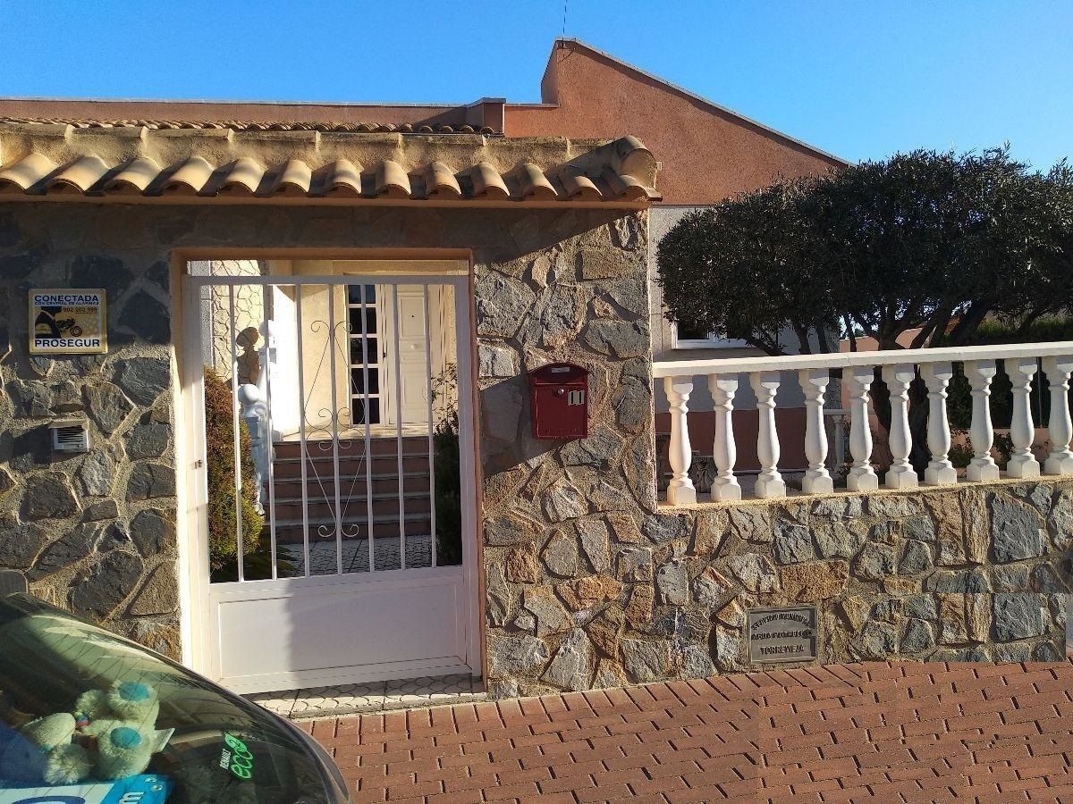 Villa in Torrevieja, Spain, 180 sq.m - picture 1