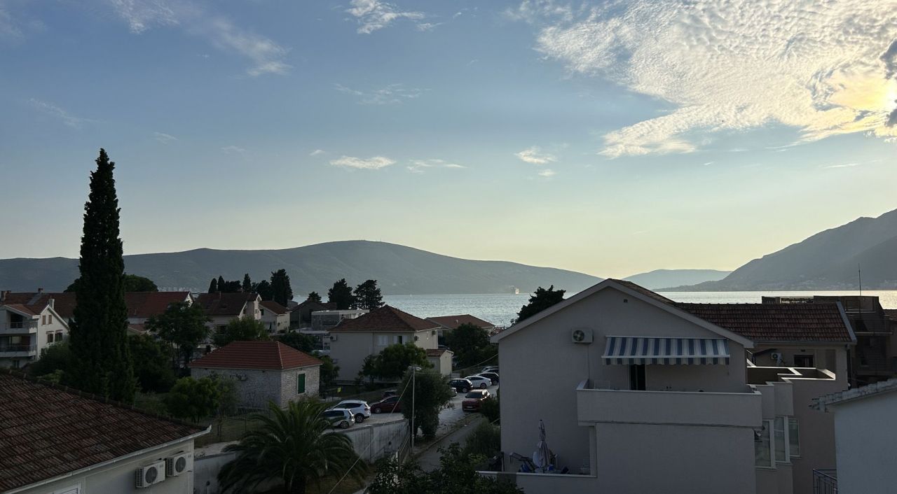 Flat in Tivat, Montenegro, 41 sq.m - picture 1