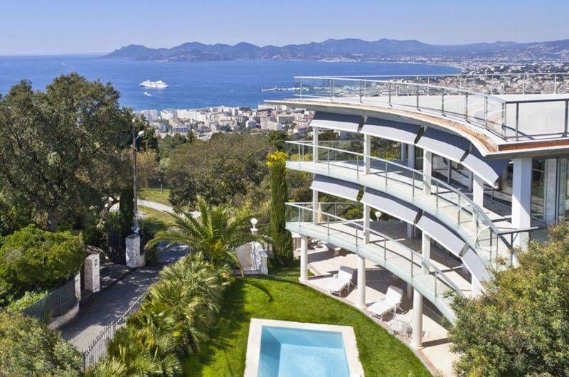 Villa à Cannes, France, 350 m2 - image 1
