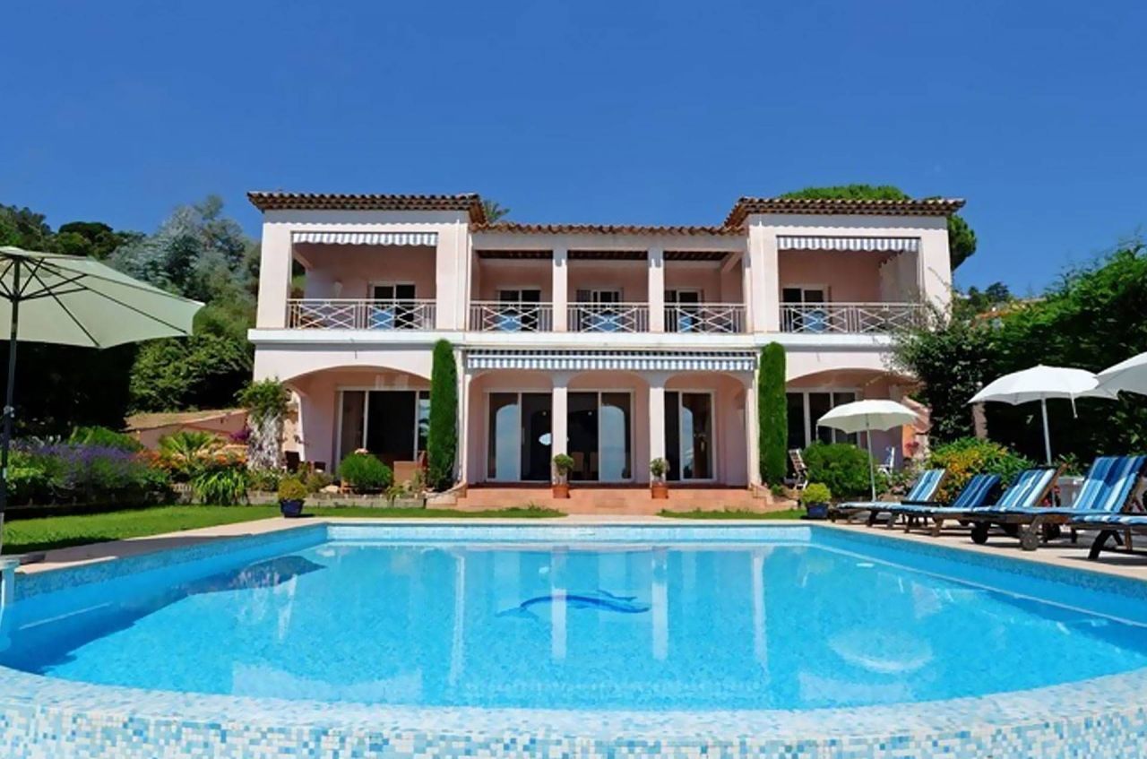 Villa in Golfe-Juan, Frankreich, 330 m2 - Foto 1