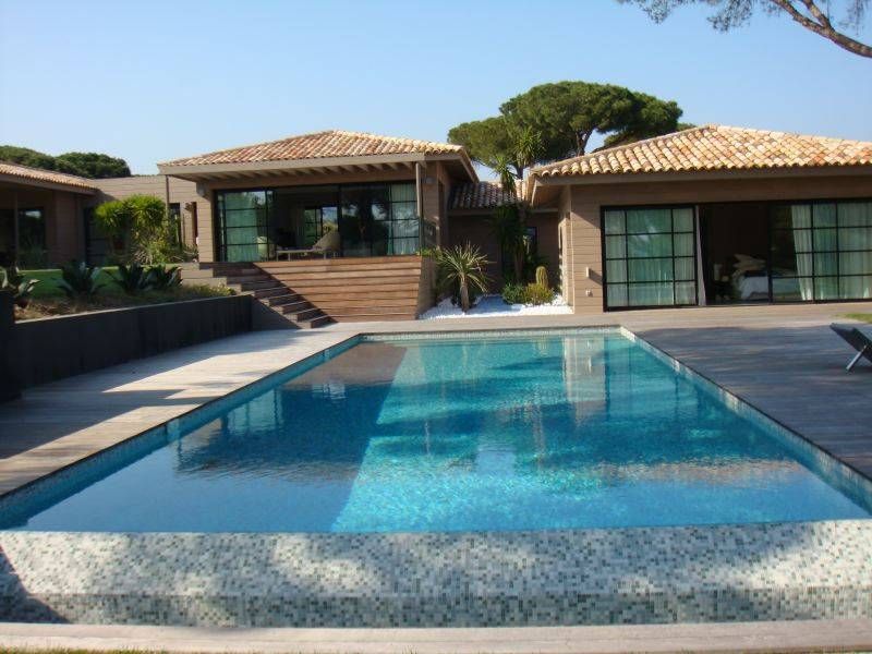 Villa in Saint-Tropez, France, 450 sq.m - picture 1