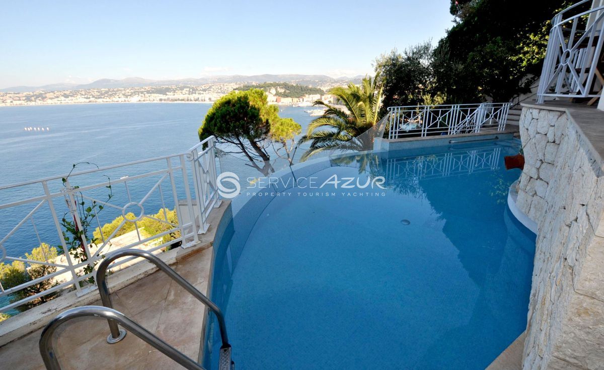 Villa in Nice, France, 300 sq.m - picture 1
