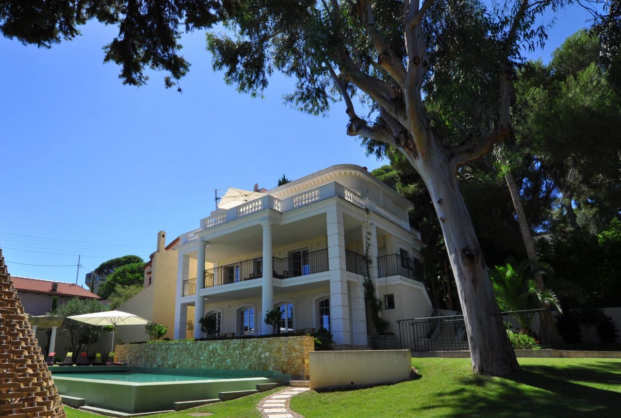 Villa in Antibes, Frankreich, 260 m2 - Foto 1