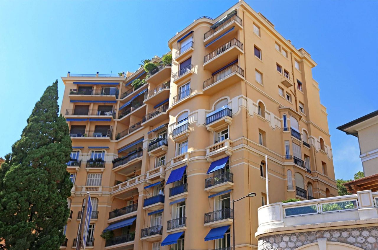 Apartment in Monaco, Monaco, 272 sq.m - picture 1