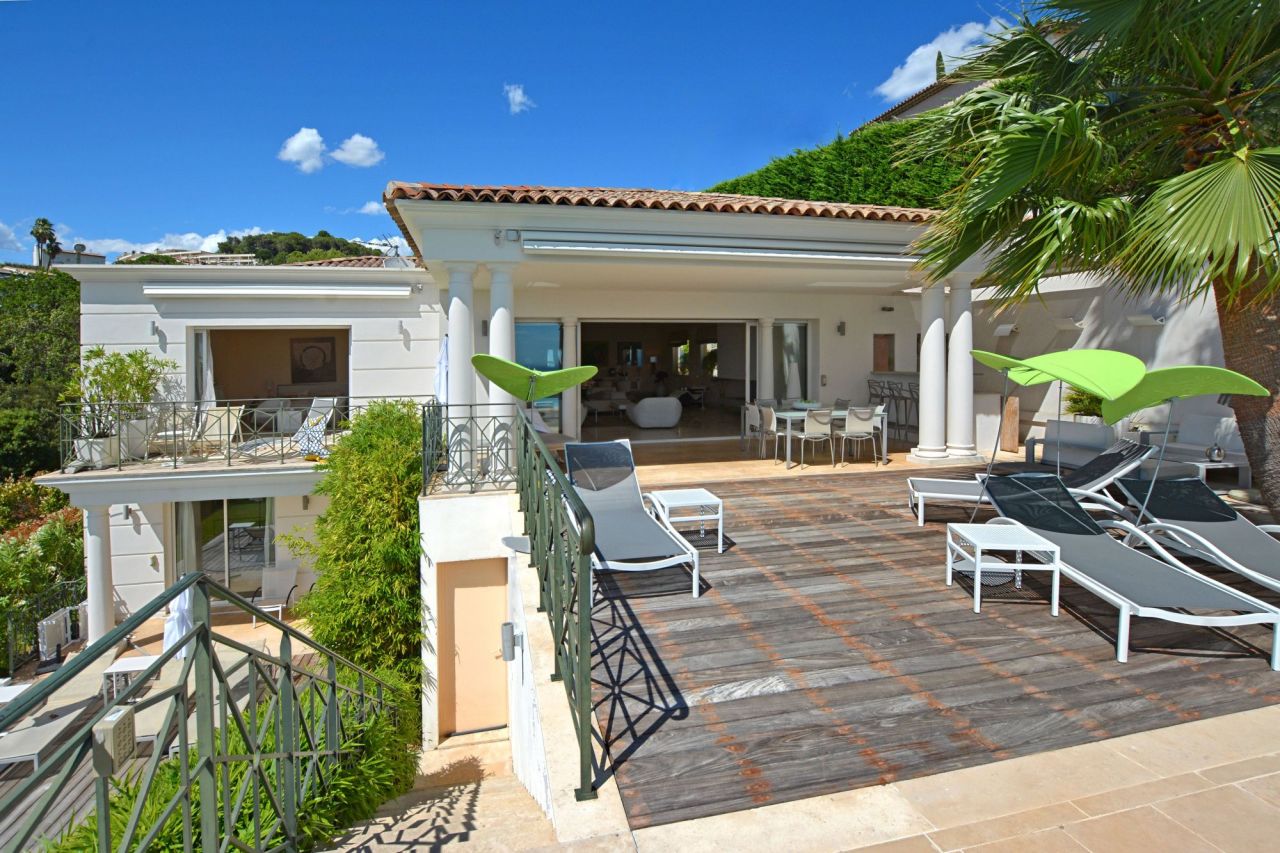 Villa à Cannes, France, 400 m2 - image 1