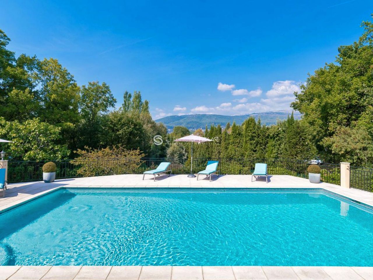 Villa in Grasse, Frankreich, 280 m2 - Foto 1