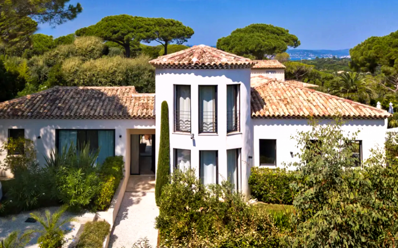 Villa à Saint-Tropez, France, 3 000 m2 - image 1