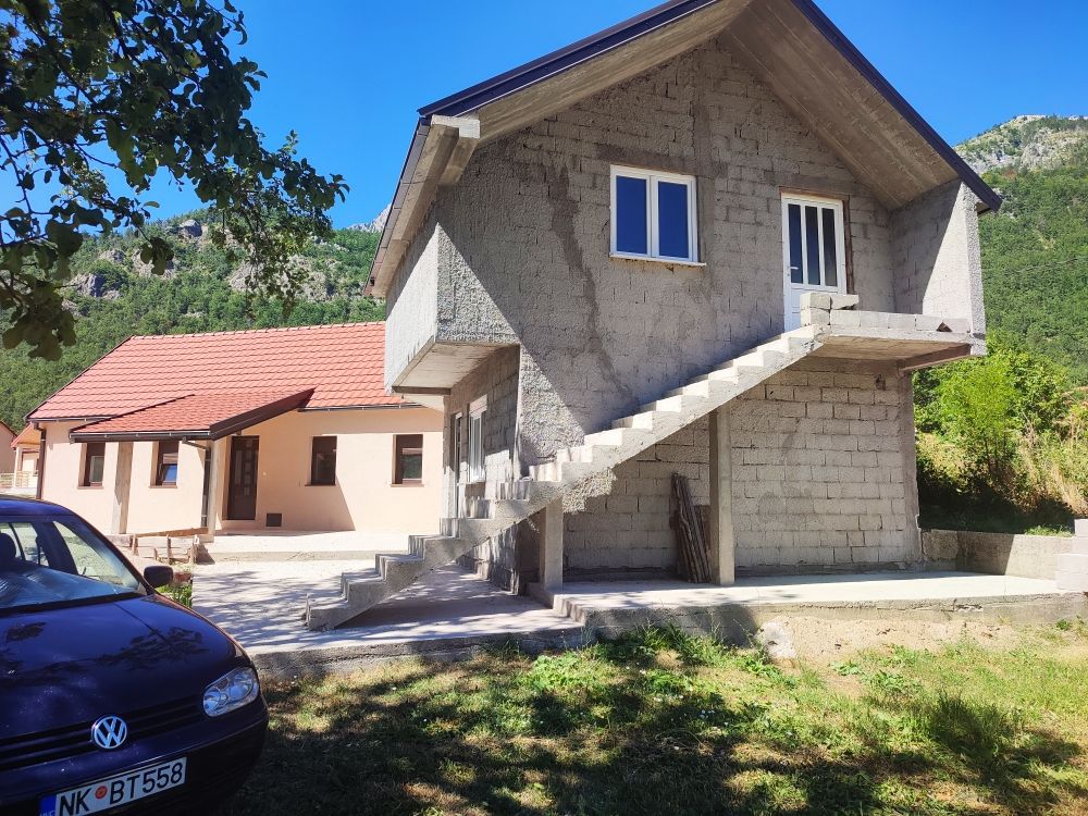 House in Niksic, Montenegro, 153 sq.m - picture 1
