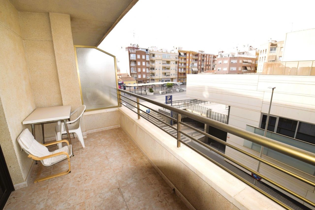 Appartement à Guardamar del Segura, Espagne, 80 m2 - image 1