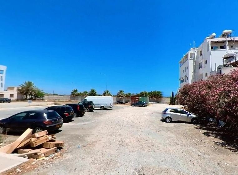 Land in Larnaca, Cyprus, 344 sq.m - picture 1