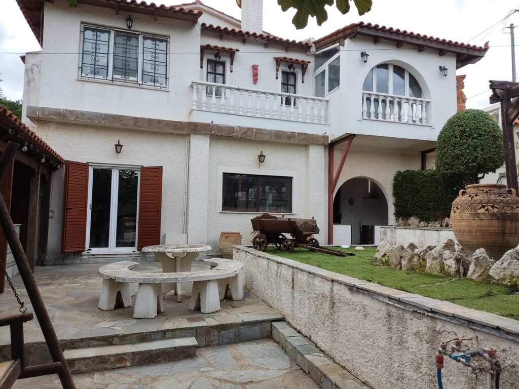 House in Rafina, Greece, 260 sq.m - picture 1
