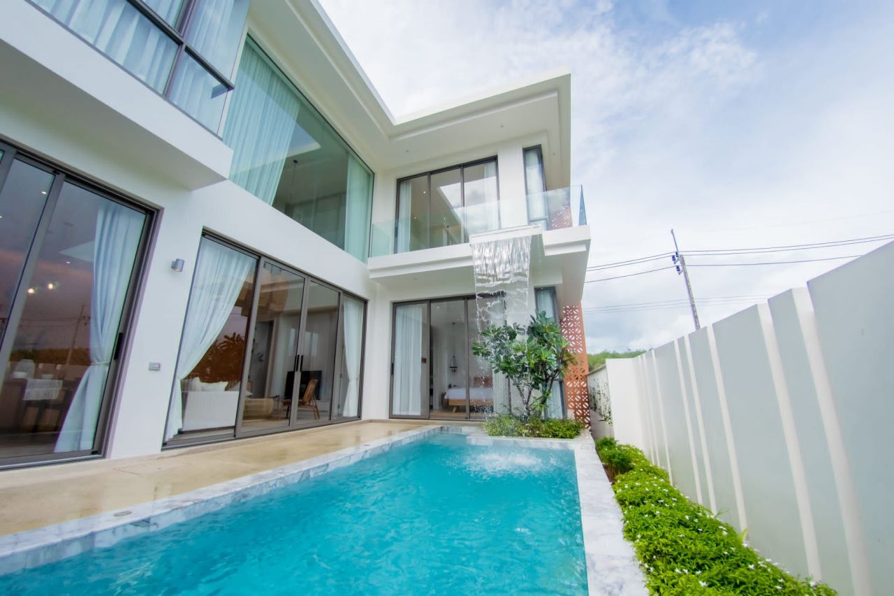 Villa on Phuket Island, Thailand, 200 sq.m - picture 1