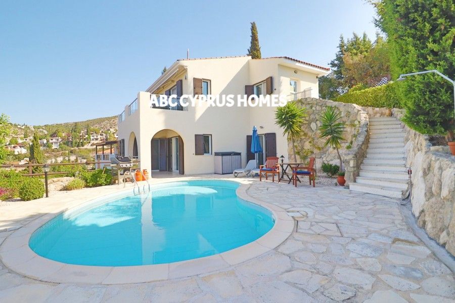 Villa in Tala, Cyprus, 178 sq.m - picture 1