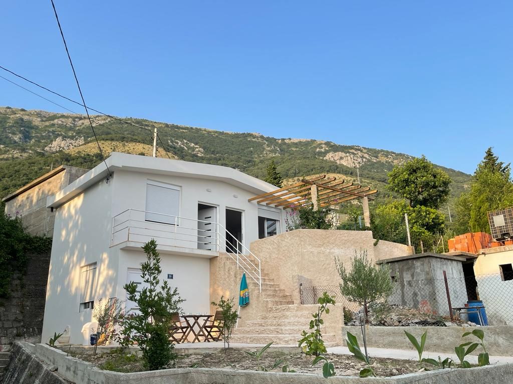 House in Sutomore, Montenegro, 62 sq.m - picture 1