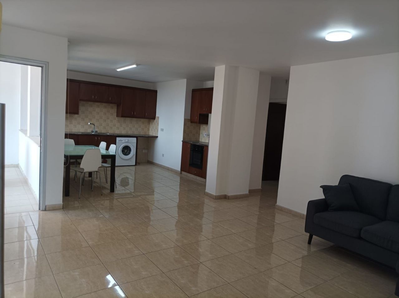 Apartment in Larnaca, Cyprus, 75 sq.m - picture 1