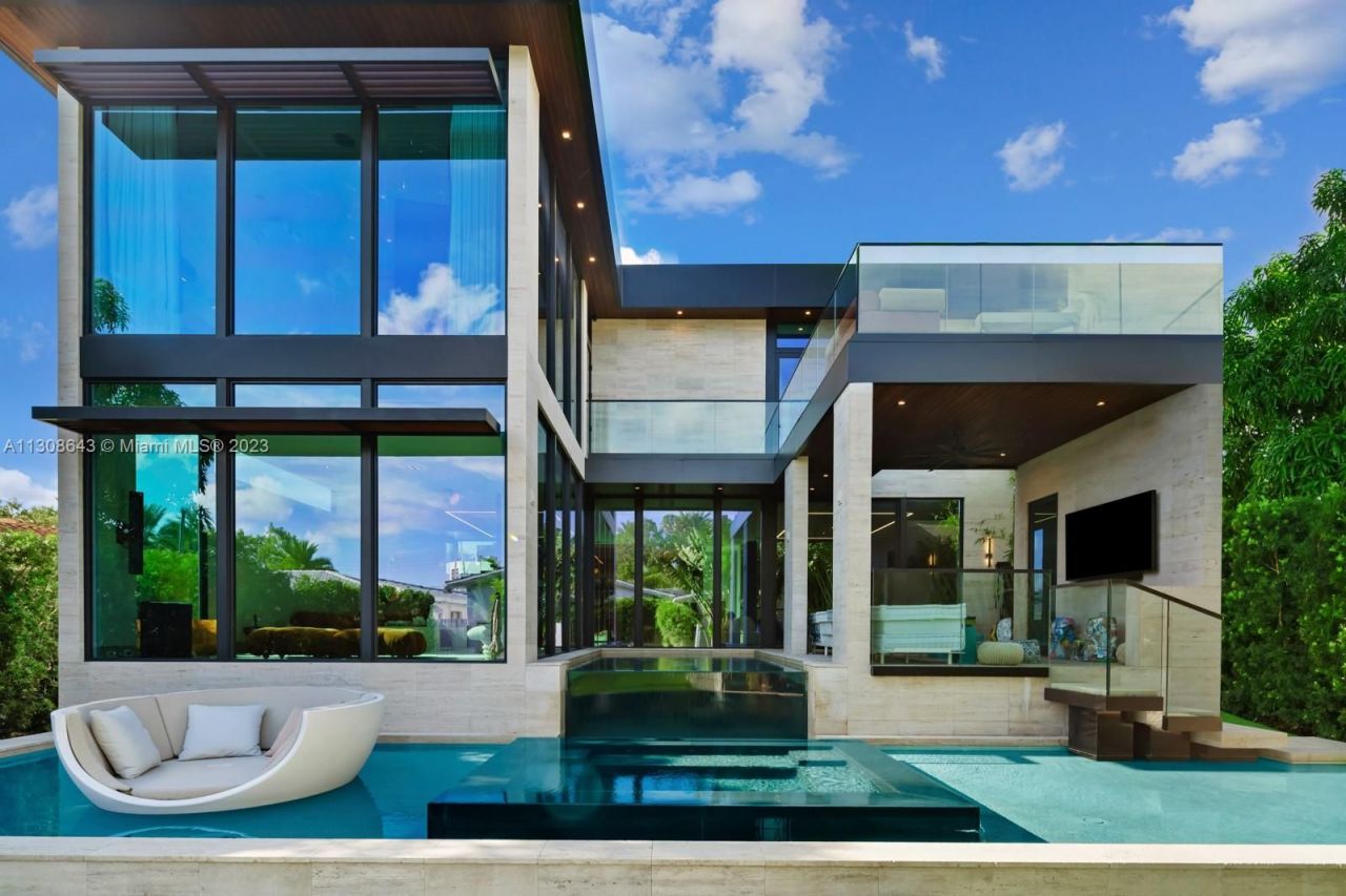 Villa en Miami, Estados Unidos, 350 m2 - imagen 1