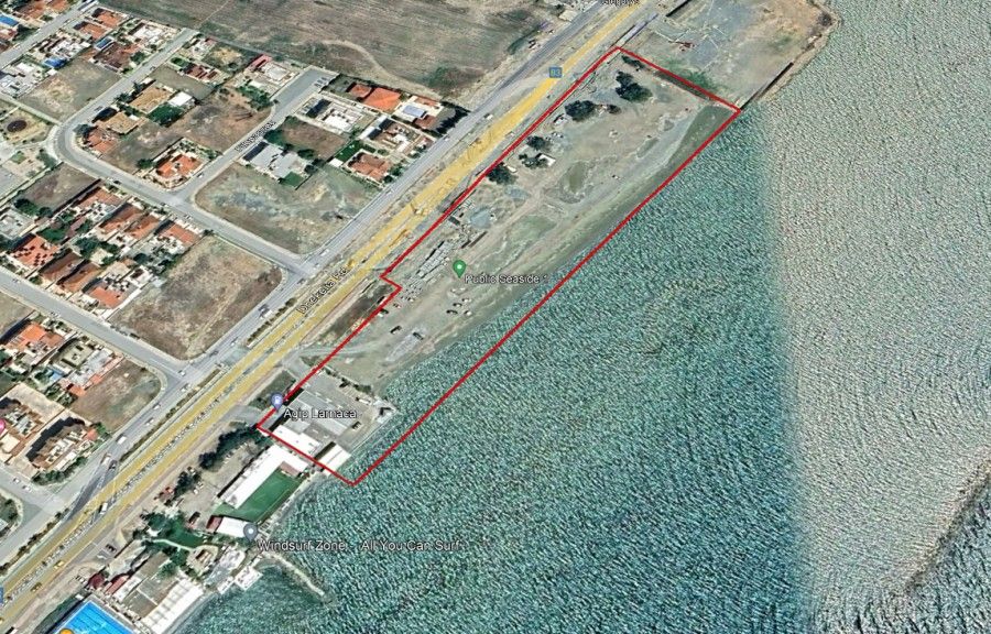 Terreno en Lárnaca, Chipre, 19 562 m2 - imagen 1