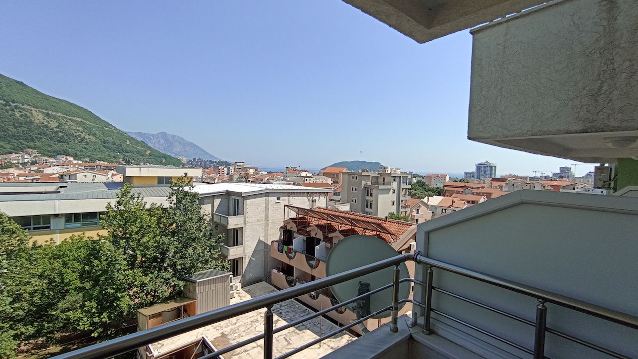 Gewerbeimmobilien in Budva, Montenegro, 35 m2 - Foto 1