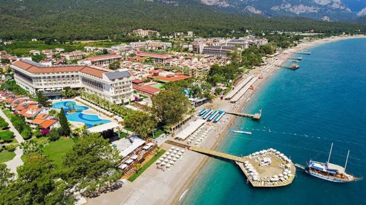 Hotel en Antalya, Turquia, 3 000 m2 - imagen 1