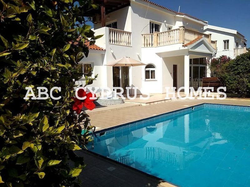 Villa in Coral Bay, Cyprus, 140 sq.m - picture 1