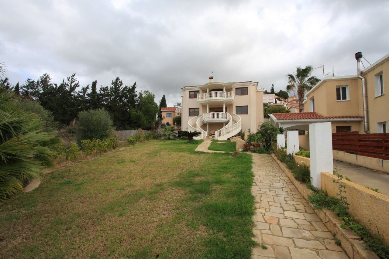 Villa en Pafos, Chipre, 450 m2 - imagen 1