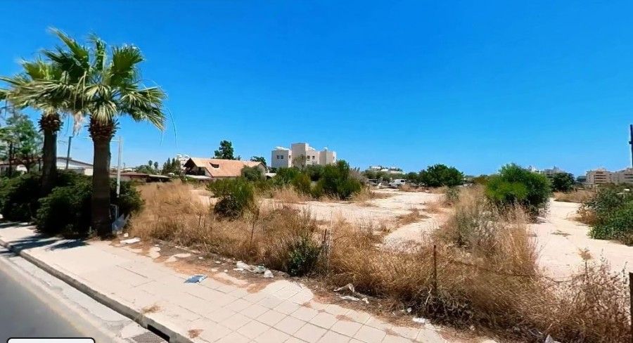 Land in Larnaca, Cyprus, 516 sq.m - picture 1