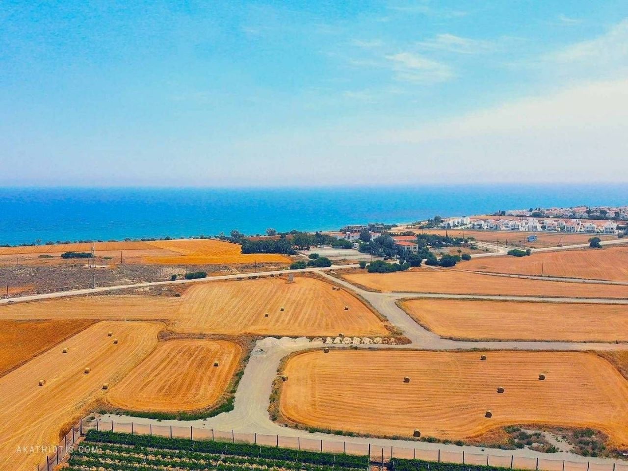 Land in Larnaca, Cyprus, 3 065 sq.m - picture 1