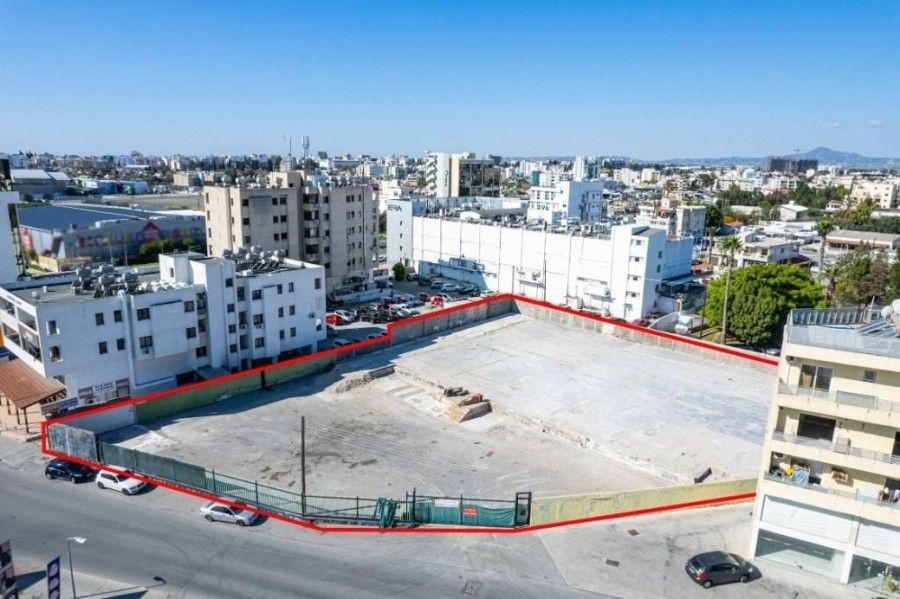 Land in Larnaca, Cyprus, 3 346 m² - picture 1