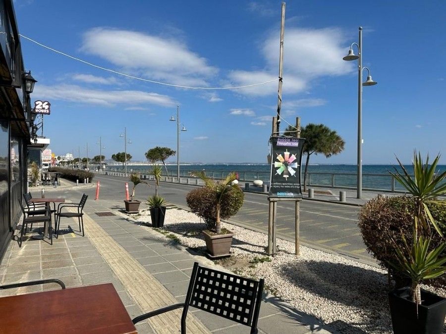 Cafetería, restaurante en Lárnaca, Chipre - imagen 1