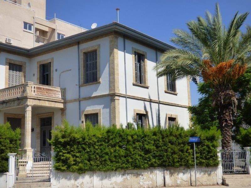 Villa en Lárnaca, Chipre, 450 m2 - imagen 1