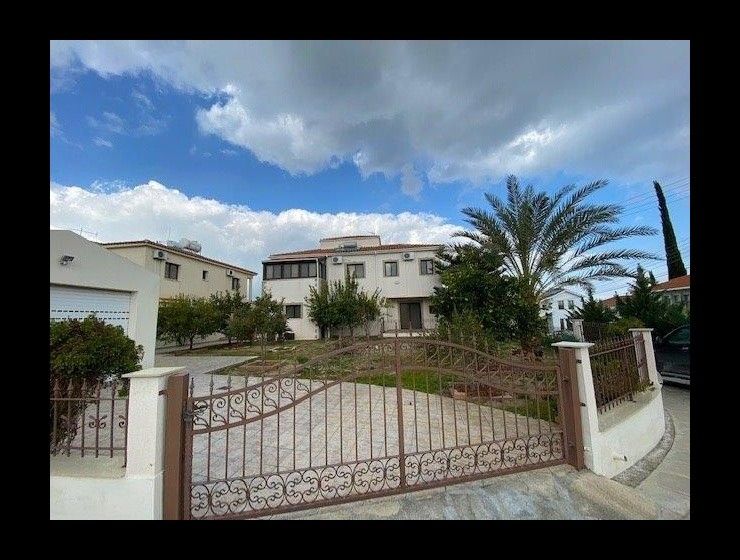 Villa in Larnaca, Cyprus, 251 sq.m - picture 1