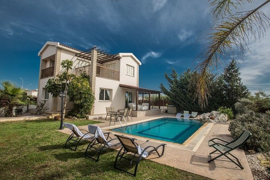 Villa in Protaras, Cyprus, 115 sq.m - picture 1