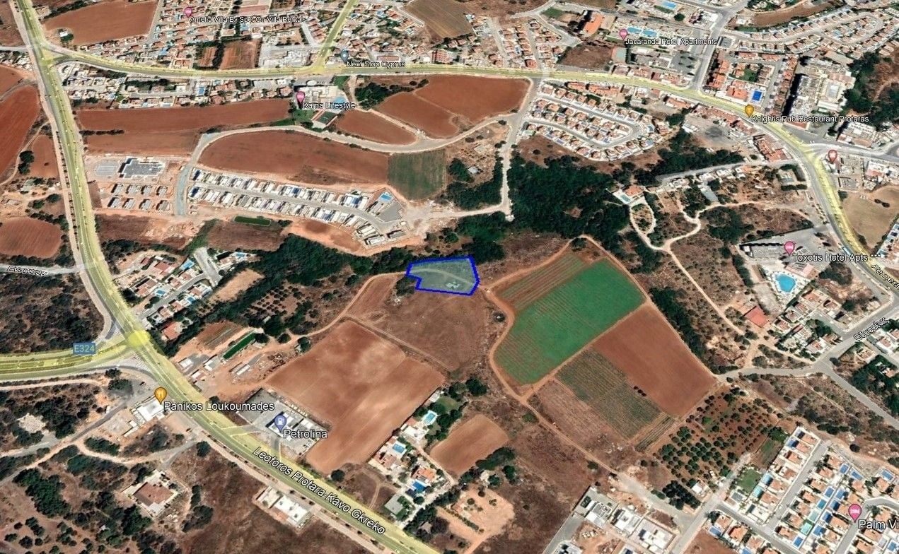 Terrain à Protaras, Chypre, 2 195 m2 - image 1