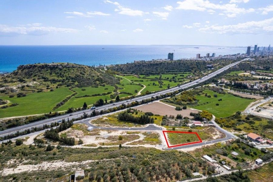 Terrain à Limassol, Chypre, 1 628 m2 - image 1