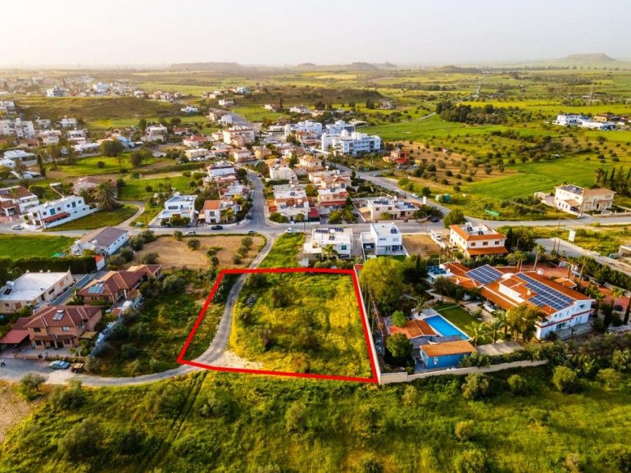 Grundstück in Nikosia, Zypern, 2 147 m2 - Foto 1