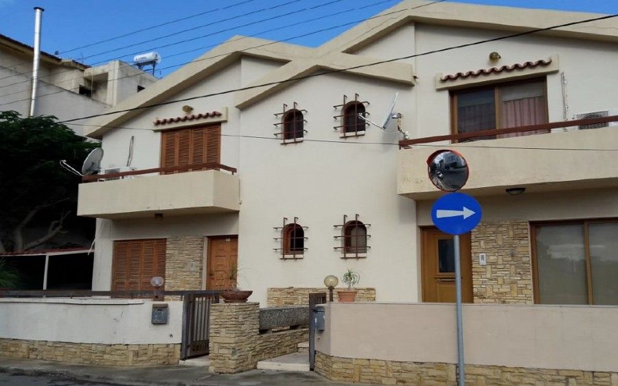 Villa in Limassol, Cyprus, 138 sq.m - picture 1