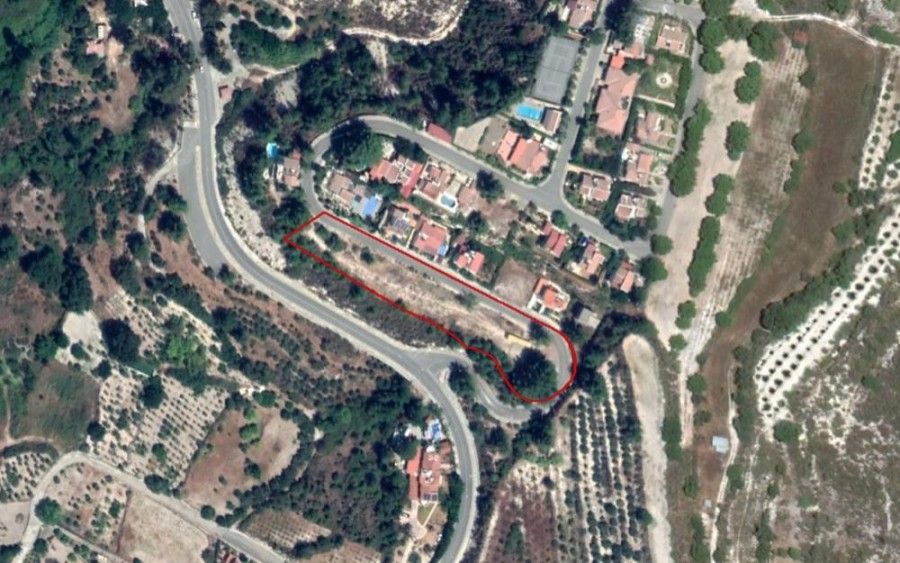 Terrain à Limassol, Chypre, 3 775 m2 - image 1